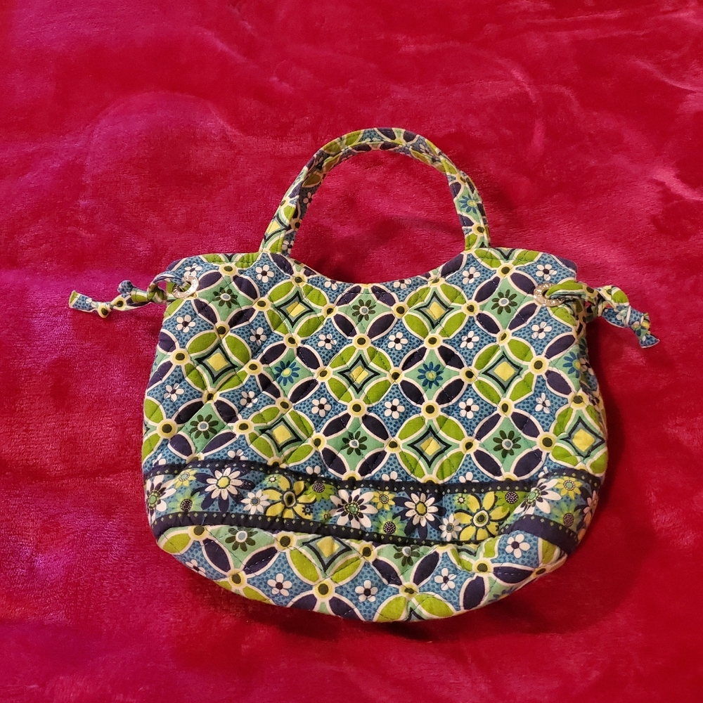 Small Vera Bradley hand bag